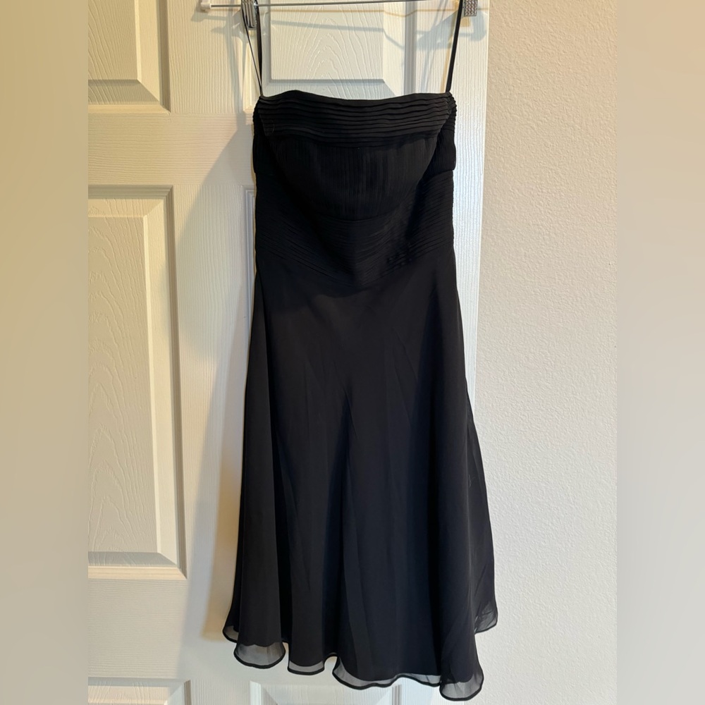 White House black market flowy strapless dress